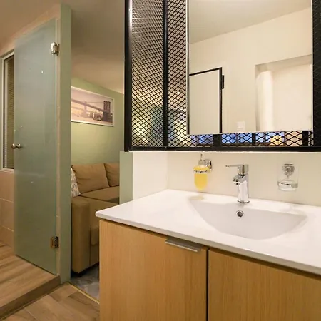 Pol's Studio, Mediterranean Apartman Kalamáta