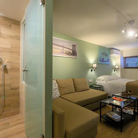 Pol's Studio, Mediterranean * Kalamáta