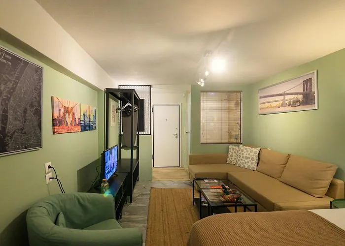 Pol's Studio, Mediterranean 아파트 칼라마타