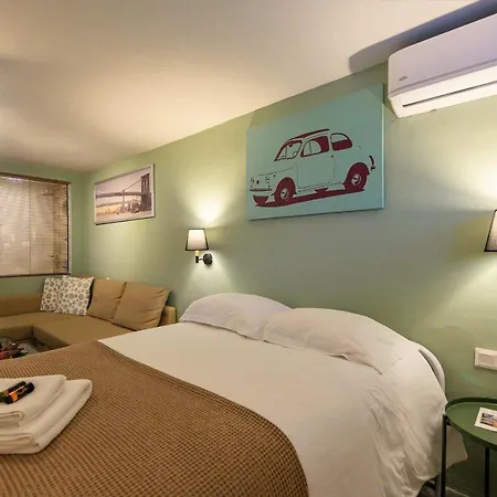 Pol's Studio, Mediterranean 아파트 칼라마타