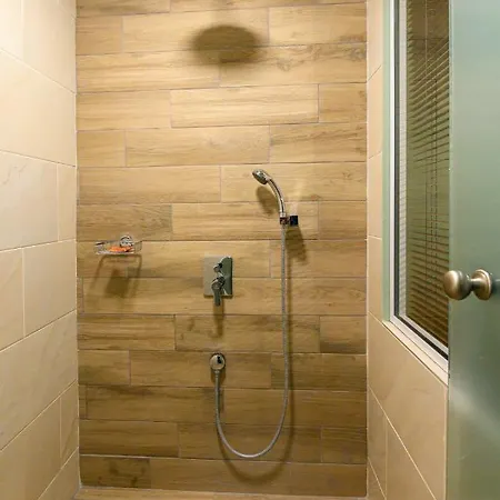 Pol's Studio, Mediterranean *