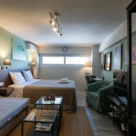 Pol's Studio, Mediterranean