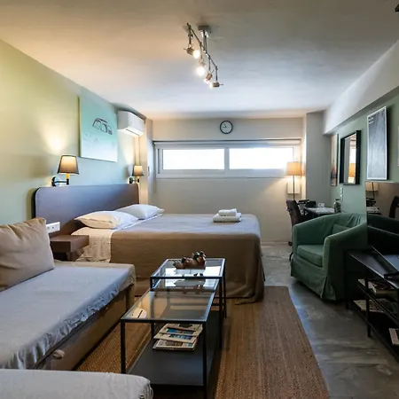 Pol's Studio, Mediterranean