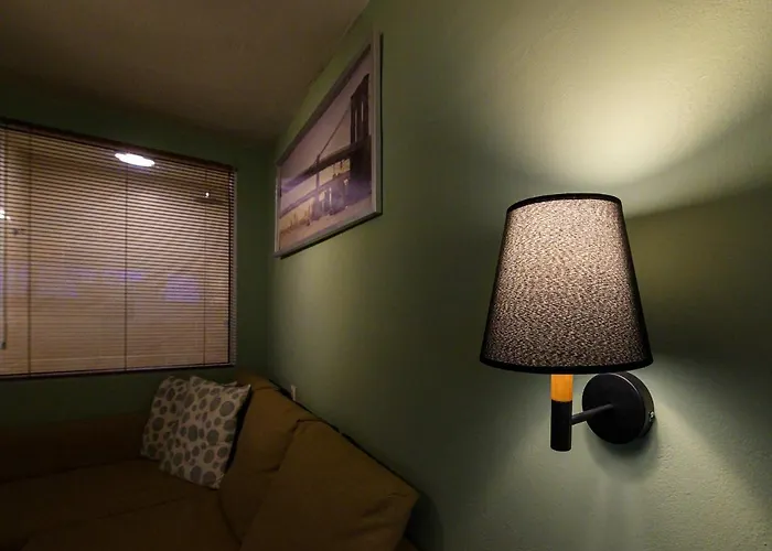 Pol's Studio, Mediterranean 칼라마타