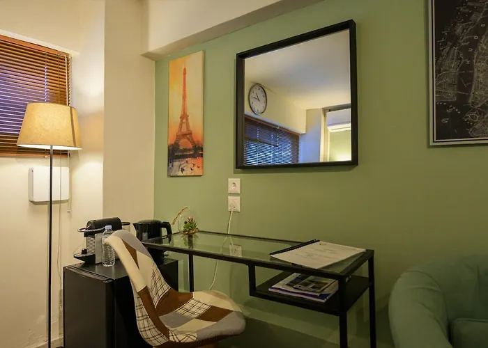 Pol's Studio, Mediterranean 아파트