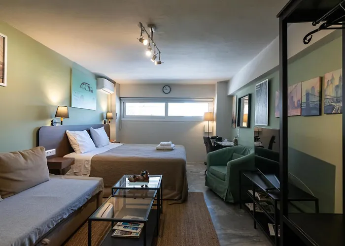 Pol's Studio, Mediterranean